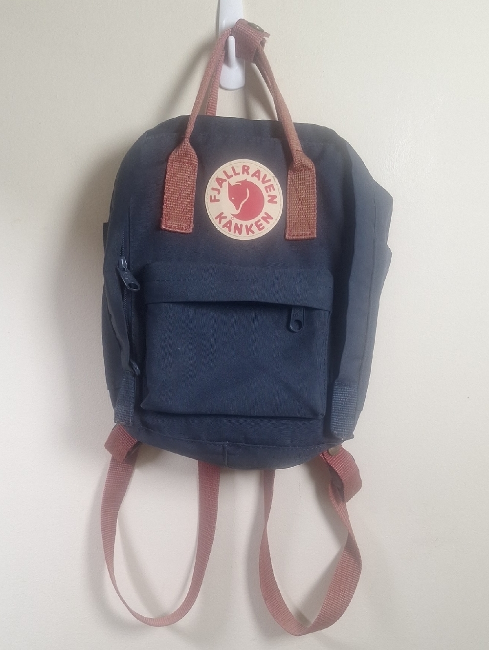Fjällräven Kaken Mini Backpack | Blue Red - Picture 4 of 9
